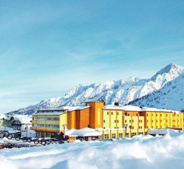 Italský Grandhotel Miramonti v zimě